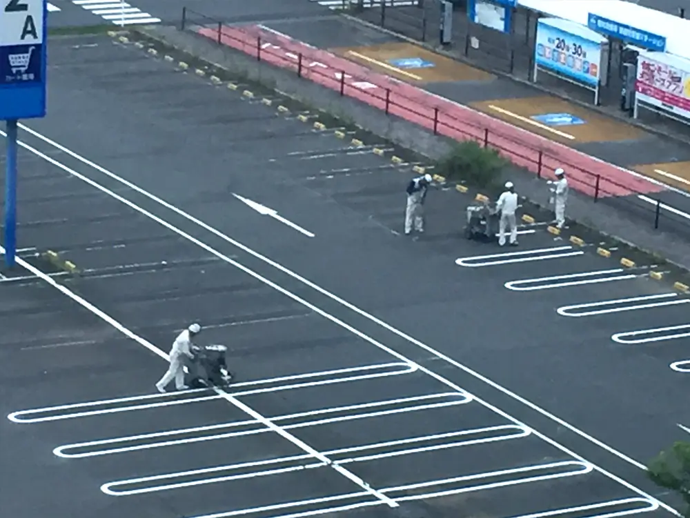 2019年度東京都武蔵村山市　量販店駐車場区画線及び車止め設置工事